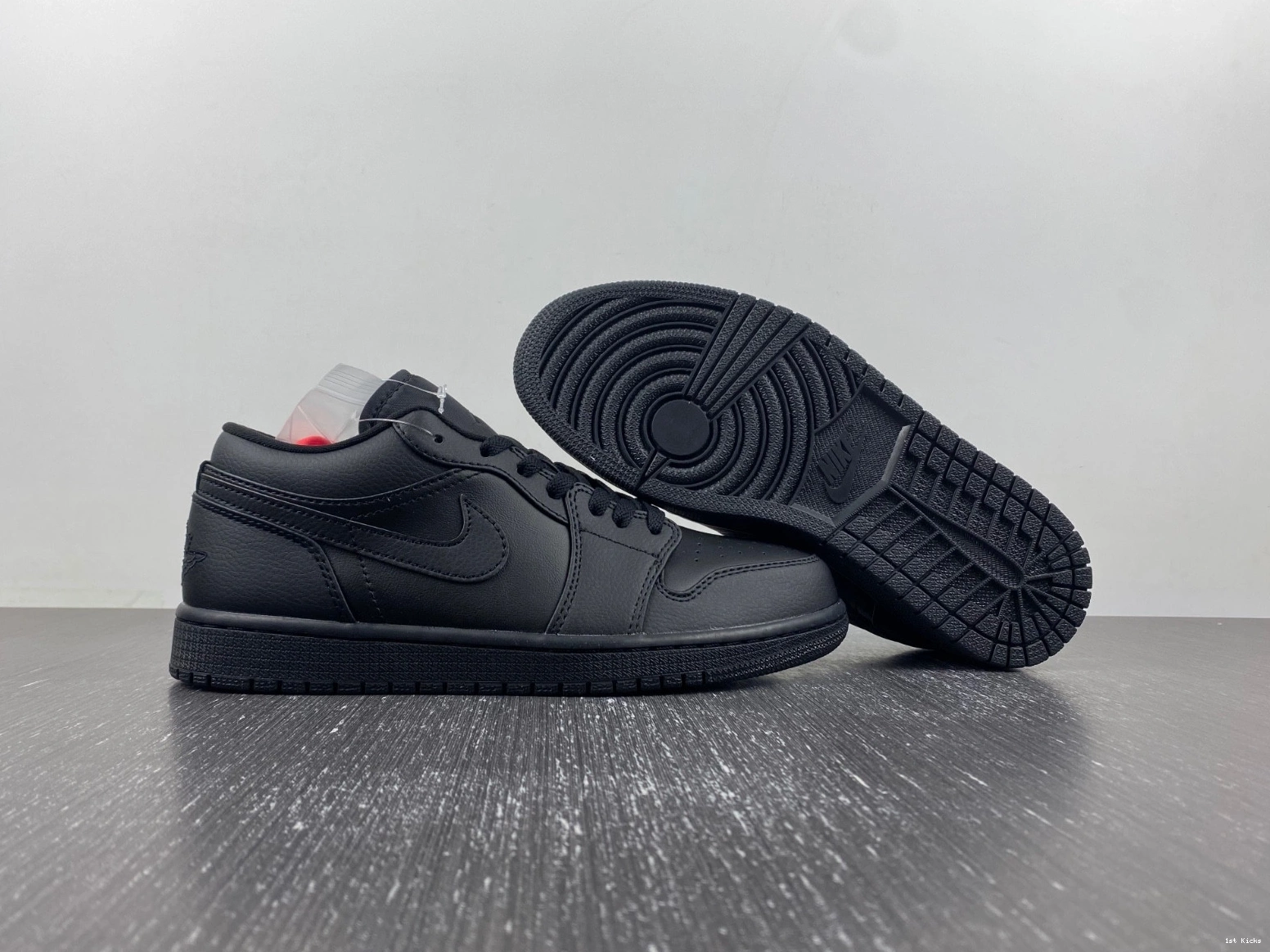 Low Air Jordan 1 553558-091 'Triple Black' 0324